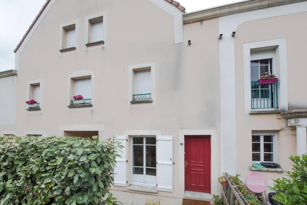 Guest House II Magny-le-Hongre Exterior photo